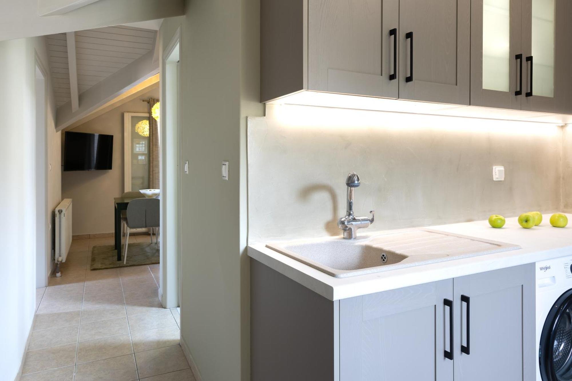 Domus City Apartment Argostoli  Eksteriør bilde